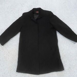 Gallery Black Coat with Hidden Buttons Size Medium